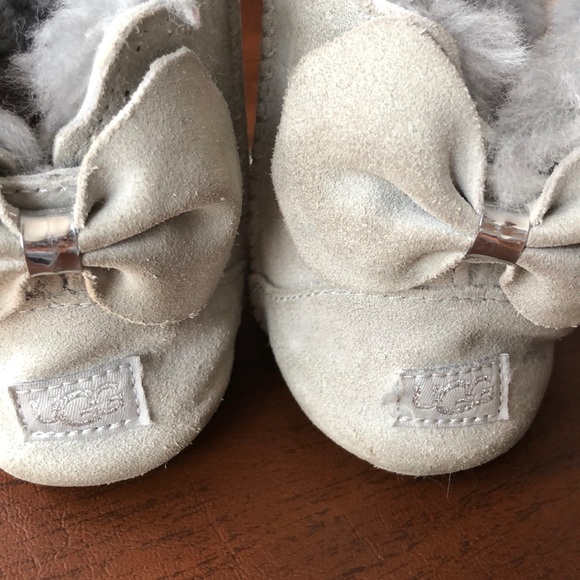 UGG Jesse Bow II Starry Lite - Picture 14 of 15